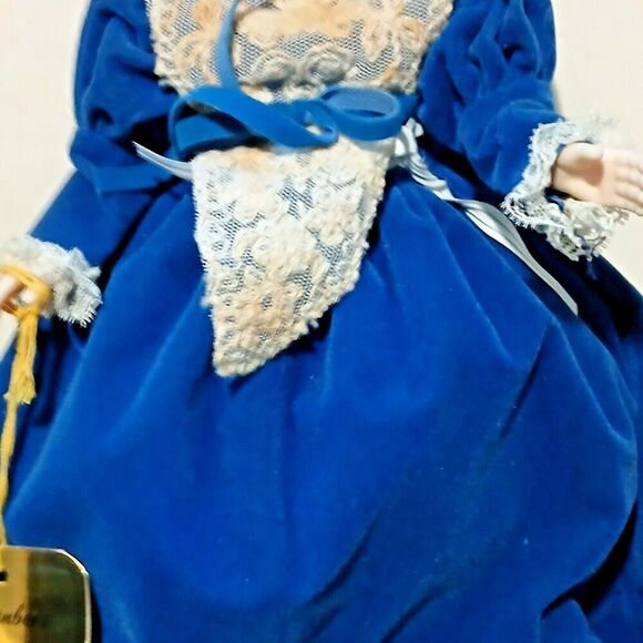 Vintage Effanbee Doll 11ins Elizabeth Blue Dress and Hat. - Picture 8 of 10